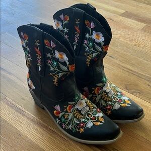 Black Embroidered Western Ankle Boots for Women